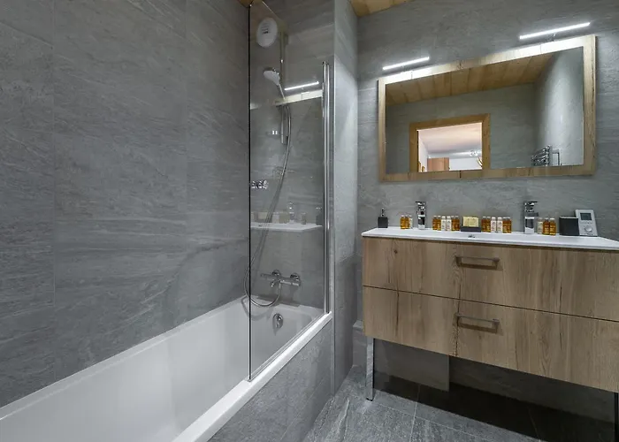 T3 A Courchevel, Parking Inclus - Fr-1-563-43 *